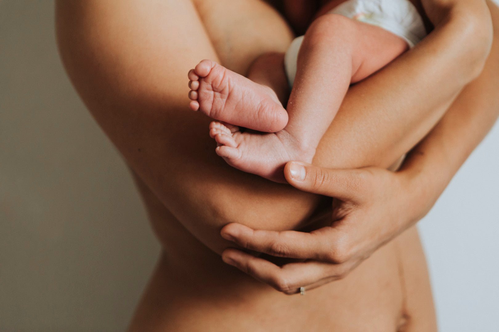 Postpartum Skincare Routine: A Japanese Minimalist Guide - INÉ